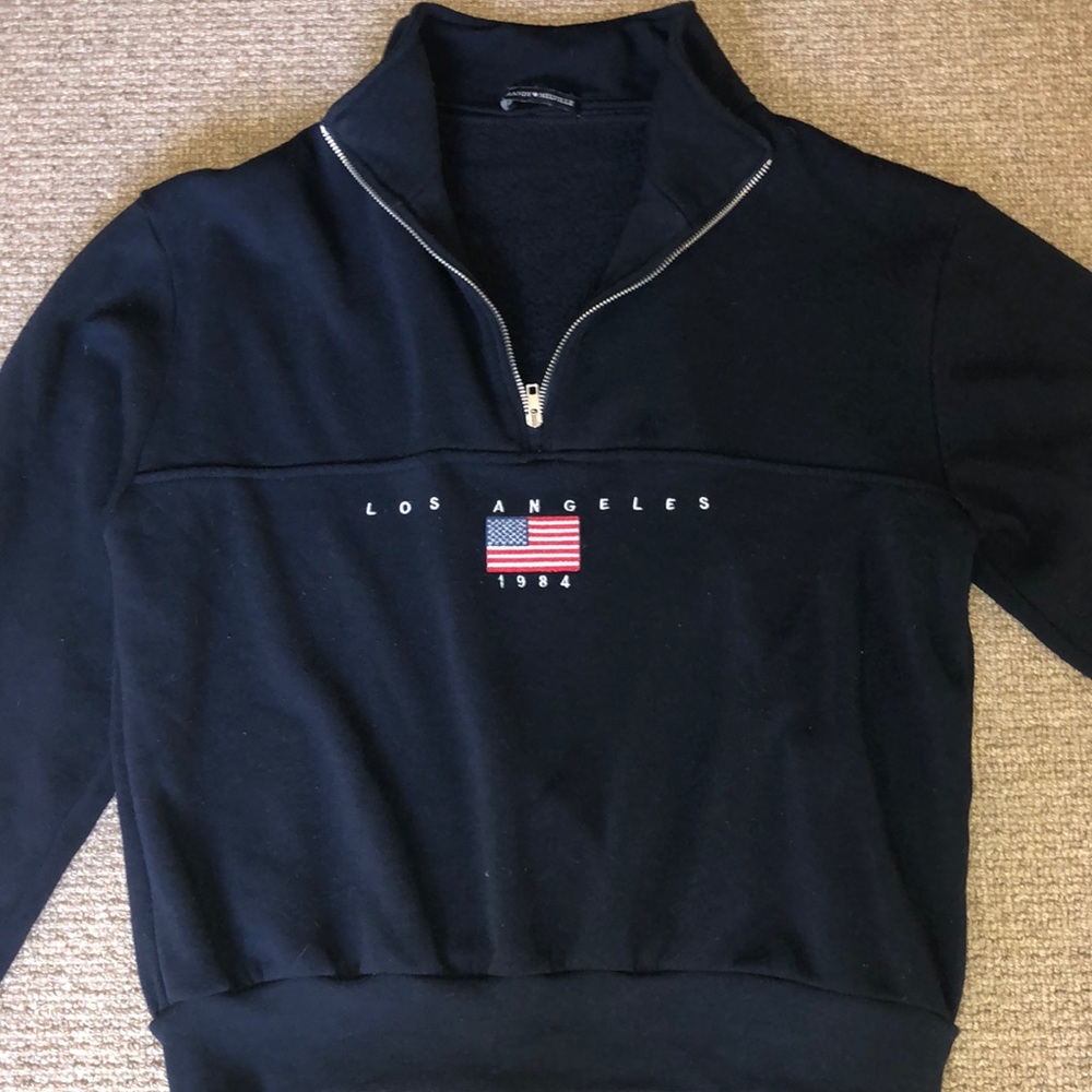 SOLD‼️ Brandy Melville Quarter-Zip Sweatshirt